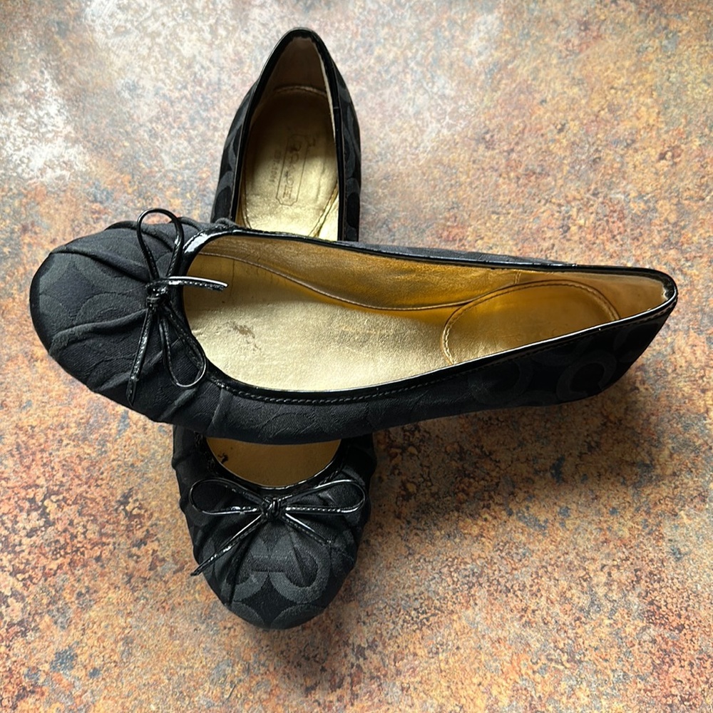 Signature C Coach Flats